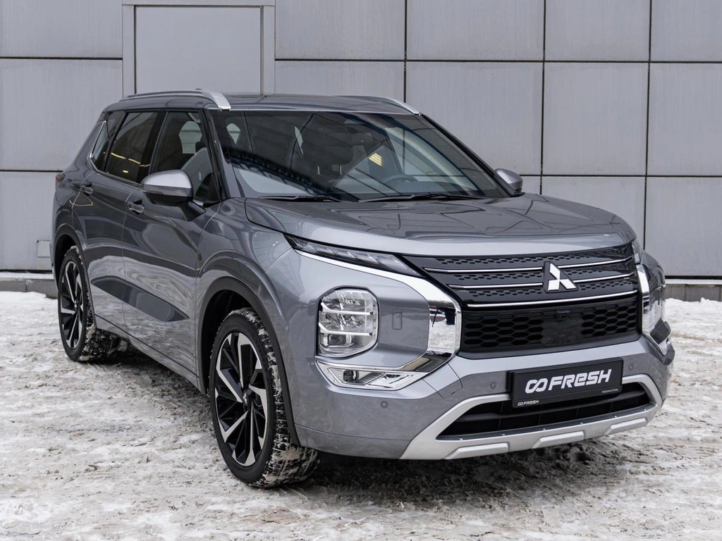 Внедорожник Mitsubishi Outlander 2023 года, 4800000 рублей, Санкт-Петербург