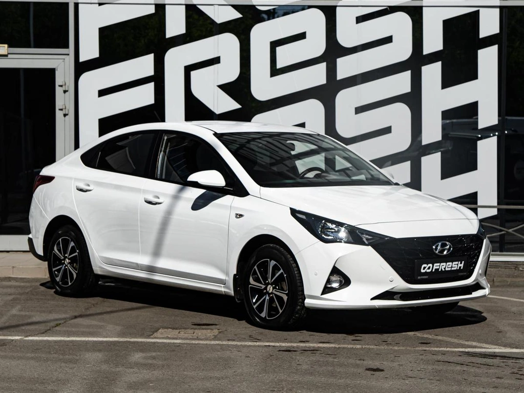 Седан Hyundai Solaris 2022 года, 1659000 рублей, Волгоград
