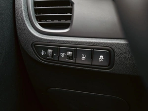 Хетчбэк Kia Rio X-Line 2018 года, 980000 рублей, Краснодар