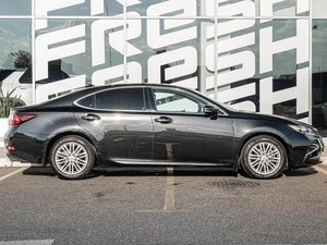 Седан Lexus ES 2017 года, 2898000 рублей, Краснодар
