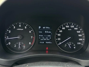 Седан Hyundai Solaris 2017 года, 1190000 рублей, Красноярск