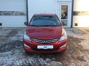 Седан Hyundai Solaris 2015 года, 1090000 рублей, Железногорск