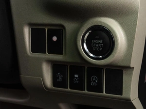 Хетчбэк Daihatsu Cast 2017 года, 769000 рублей, Тюмень