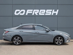 Седан Hyundai Elantra 2021 года, 1875000 рублей, Краснодар