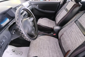 Лифтбек Toyota Corolla 2006 года, 759000 рублей, Омск