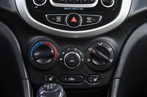 Седан Hyundai Solaris 2013 года, 629000 рублей, Челябинск