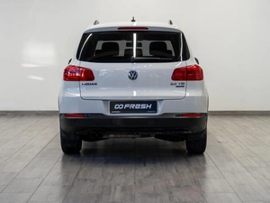 Внедорожник Volkswagen Tiguan 2013 года, 1879000 рублей, Саратов