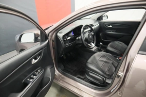 Седан Kia Rio 2019 года, 1550000 рублей, Курск