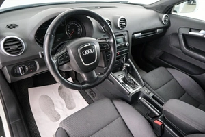 Хетчбэк Audi A3 2009 года, 919000 рублей, Красноярск