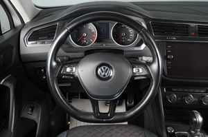 Внедорожник Volkswagen Tiguan 2019 года, 2249000 рублей, Тюмень