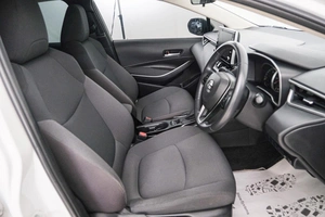 Универсал Toyota Corolla 2019 года, 1890000 рублей, Красноярск