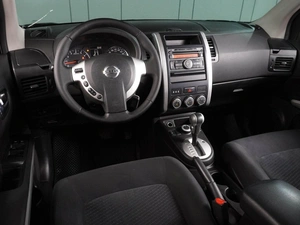 Внедорожник Nissan X-Trail 2013 года, 1379000 рублей, Воронеж