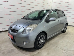 Хетчбэк Toyota Vitz 2006 года, 499000 рублей, Красноярск