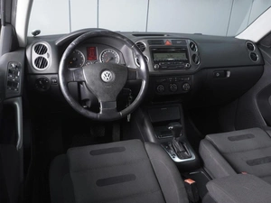 Внедорожник Volkswagen Tiguan 2009 года, 1280000 рублей, Ростов-на-Дону