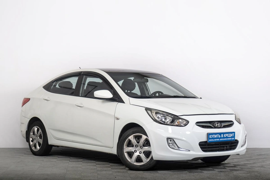 Седан Hyundai Solaris 2014 года, 629000 рублей, Томск