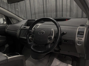 Лифтбек Toyota Prius 2009 года, 789000 рублей, Ачинск