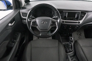 Седан Hyundai Solaris 2017 года, 1399000 рублей, Красноярск