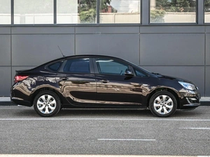 Хетчбэк Opel Astra 2013 года, 834000 рублей, Кирилловка