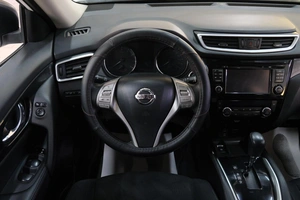 Внедорожник Nissan X-Trail 2017 года, 1799000 рублей, Омск