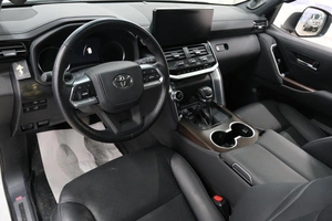 Внедорожник Toyota Land Cruiser 2022 года, 11889000 рублей, Омск