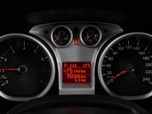 Седан Ford Focus 2010 года, 669000 рублей, Воронеж