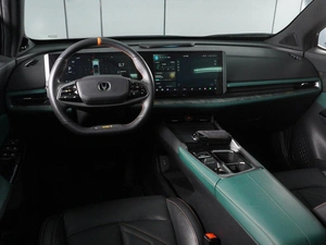 Внедорожник Changan UNI-T 2023 года, 2942000 рублей, Красный Пахарь