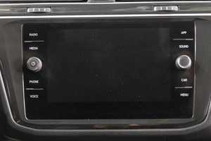 Внедорожник Volkswagen Tiguan 2018 года, 2689000 рублей, Новокузнецк