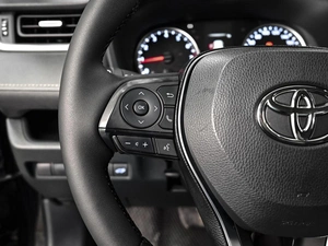 Внедорожник Toyota RAV4 2019 года, 2850000 рублей, Ставрополь