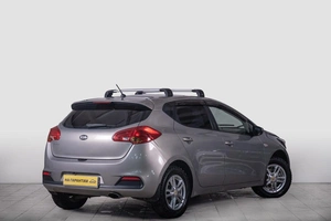 Хетчбэк Kia Ceed 2012 года, 819000 рублей, Томск