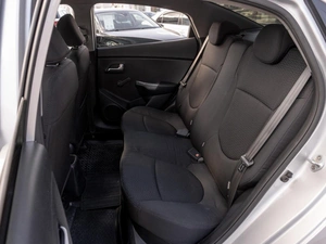 Седан Kia Rio 2016 года, 739000 рублей, Саратов