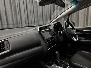 Хетчбэк Honda Fit 2016 года, 999000 рублей, Красноярск