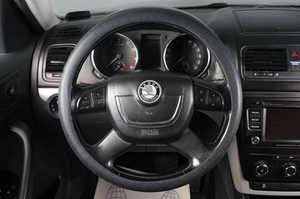 Внедорожник Skoda Yeti 2013 года, 729000 рублей, Тюмень