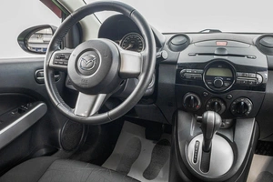 Хетчбэк Mazda 2 2012 года, 1249000 рублей, Барнаул