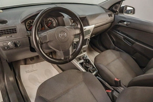 Седан Opel Astra 2012 года, 629000 рублей, Челябинск