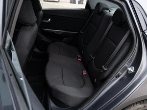 Седан Kia Rio 2016 года, 1050000 рублей, Краснодар