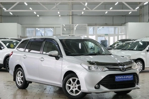 Универсал Toyota Corolla Fielder 2015 года, 1199000 рублей, Омск