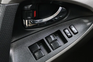 Внедорожник Toyota RAV4 2010 года, 1449000 рублей, Омск