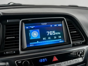 Седан Hyundai Sonata 2018 года, 1800000 рублей, Красноярск