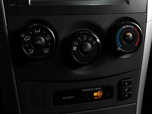 Седан Toyota Corolla 2011 года, 1139000 рублей, Тюмень