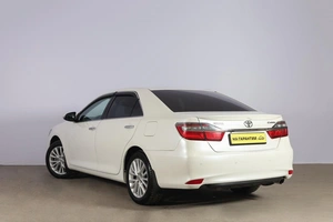 Седан Toyota Camry 2015 года, 2149000 рублей, Новосибирск