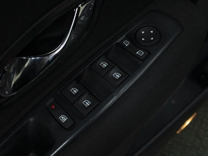 Седан Renault Fluence 2013 года, 710000 рублей, Омск