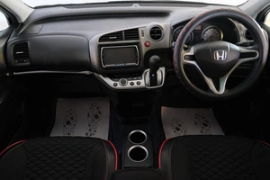 Минивэн Honda Stream 2009 года, 1419000 рублей, Омск