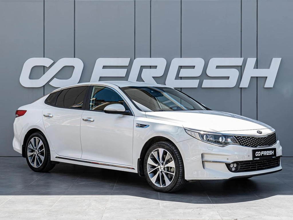 Седан Kia Optima 2017 года, 1825000 рублей, Краснодар