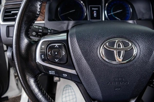 Седан Toyota Camry 2016 года, 2159000 рублей, Пермь