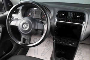 Седан Volkswagen Polo 2013 года, 649000 рублей, Оренбург