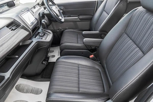 Минивэн Honda Freed 2018 года, 1849000 рублей, Барнаул