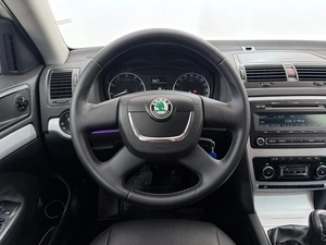 Лифтбек Skoda Octavia 2011 года, 849000 рублей, Орёл