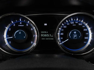 Седан Hyundai Sonata 2010 года, 1000000 рублей, Тюмень