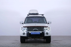 Внедорожник Mitsubishi Pajero 2009 года, 1699000 рублей, Омск