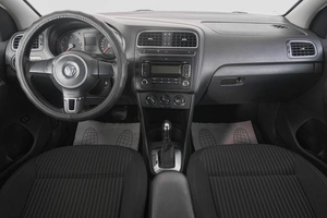 Седан Volkswagen Polo 2011 года, 799000 рублей, Кемерово